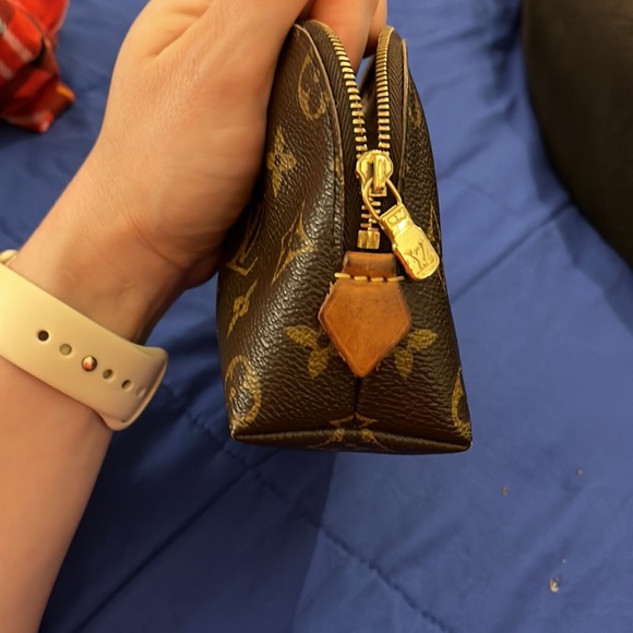 Louis Vuitton monogram pouch 😊CA1026 - Picture 4 of 6